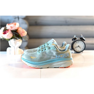 HOKA Clifton 9