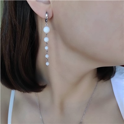 Серьги асимметричные с белым агатом