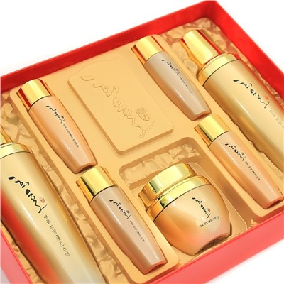 Lebelage Набор для ухода за кожей / HeeYul Premium Hanbang 3 SET