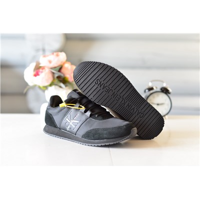 Calvin Klein из натуральной замши и нейлона