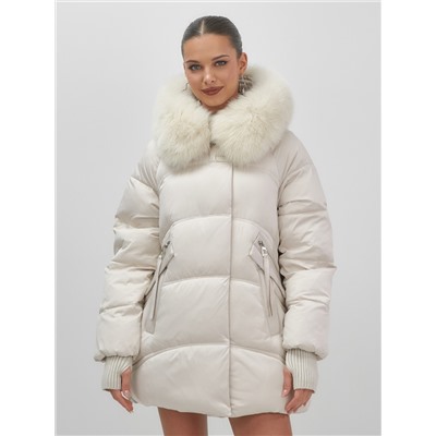 Куртка зимняя женская с мехом и капюшоном тренд бежевого цвета 7737B