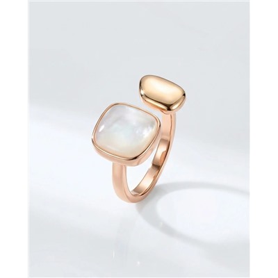 Кольцо с натуральным перламутром