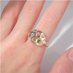 Кольцо «Мятые линии», цвет фиолетово-розовый в золоте, безразмерное