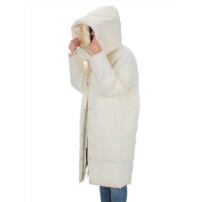 22369 MILK Пальто зимнее женское (200 гр. холлофайбера)