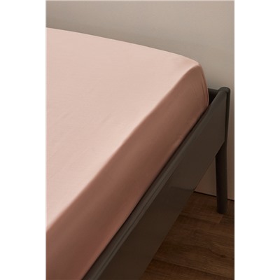 Простыня из премиального сатина цвета пыльной розы из коллекции Essential, 180х270 см