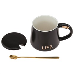 Кружка фарфоровая "Позитив" 370мл, д9,5см h8,7см, матовая глазурь, деколь с золотом, цвет - черный, фарфоровая крышка, ложка металл., окрашенный "золото" 14,7см, д/горла 7,6см, д/основания д6,3см, в подарочный коробке (Китай)