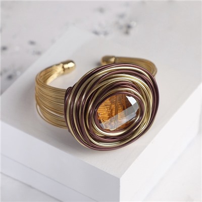 Браслет со стразами «Валькирия» камень в металле, жёлтый в чернёном золоте, безразмерное, d=6.5 см