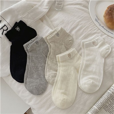 Ins simple Korean solid color embroidered bow socks shallow mouth JK girl versatile breathable boneless socks thin cotton