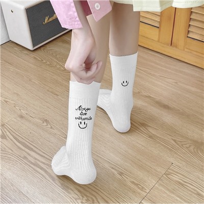 Japanese fashionable cotton knee socks, with embroidery, mid-length, western style, internet celebrity