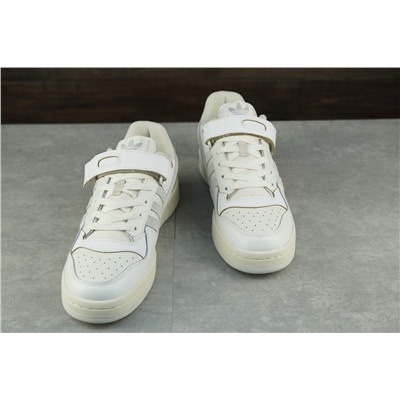 Adidas forum low j из натуральной и смешанной кожи