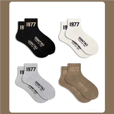 23ss tide brand 1977FOG Fugui Gajie Pool ESS Tide Socks Black and White Gray Men's Sports Short Cotton Socks