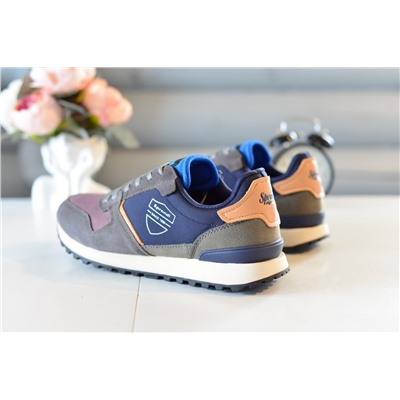 Sprandi из натуральной замши и текстиля