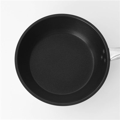 Сковорода Hanna Knövell, d=22 см, h=5.5 см, нержавеющая сталь, толщина стенки 0.6 мм, длина ручки 21.5 см, антипригарное покрытие, индукция