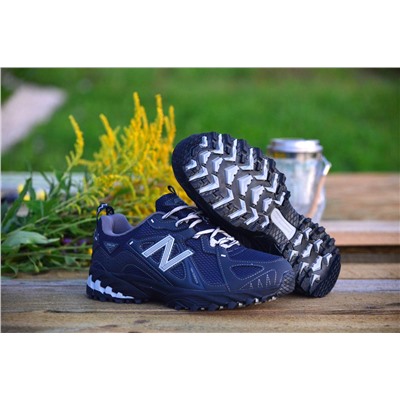 New Balance 610 из прочных смешанных материалов