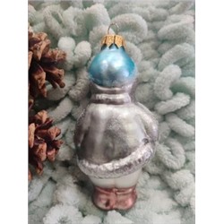 Елочная игрушка стеклянная декорированная "Мальчик"