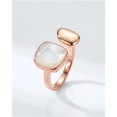 Кольцо с натуральным перламутром