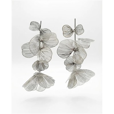 Стильные серьги