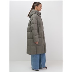 Пальто зимнее утепленное с капюшоном женское темно-серого цвета 7741TC