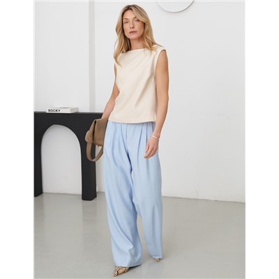 Топ c вырезом лодочка из плотного лиоцелла