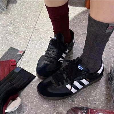 Encore Red European Fall New Alphabet Label Medium Tube Socks Women's High-end Vertical Stripe Texture Internet celebrity stack socks