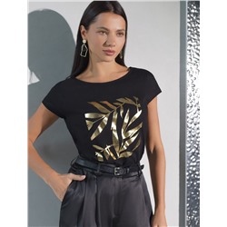 Нарядная футболка с золотистым принтом