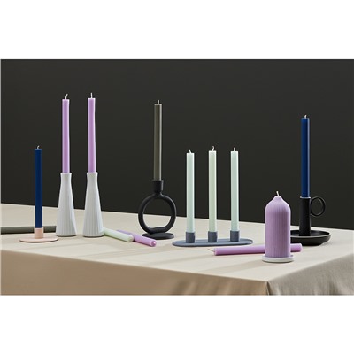 Свеча декоративная цвета лаванды из коллекции Edge, 16,5см