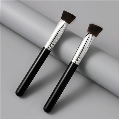 Kristaller Профессиональная треугольная кисть для макияжа малая / Beauty Brush, черный