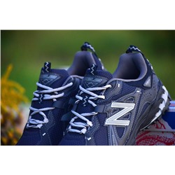 New Balance 610 из прочных смешанных материалов