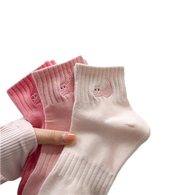 Fuchsia brand cotton socks for leisure, with embroidery