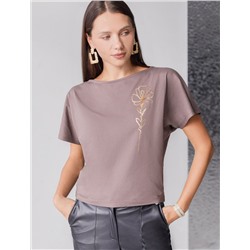 Нарядная футболка с блестящим принтом