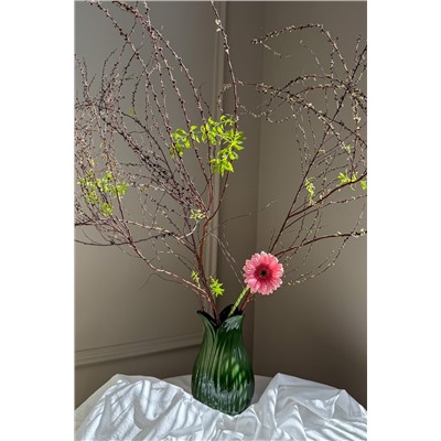 Ваза Petal зеленого цвета из коллекции Blossom, 22 см