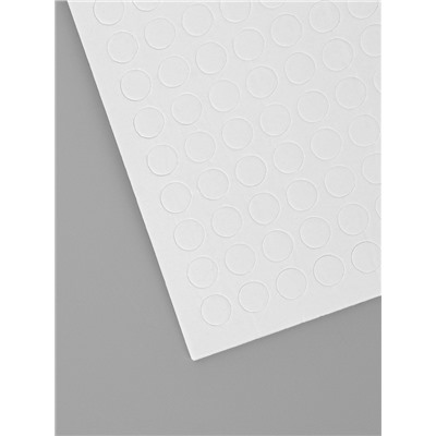 Клейкая лента двухсторонняя "Круглый белый" диаметр 0,8 см на листе 374 шт 25х19,5 см