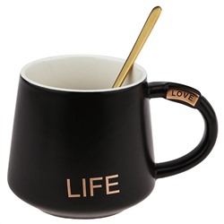 Кружка фарфоровая "Позитив" 370мл, д9,5см h8,7см, матовая глазурь, деколь с золотом, цвет - черный, фарфоровая крышка, ложка металл., окрашенный "золото" 14,7см, д/горла 7,6см, д/основания д6,3см, в подарочный коробке (Китай)