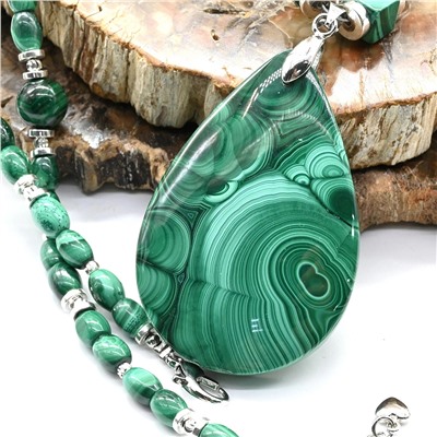 Колье Капля с натуральным малахитом, 51см
