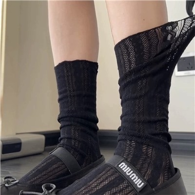 Summer thin colored lace socks, mid-length