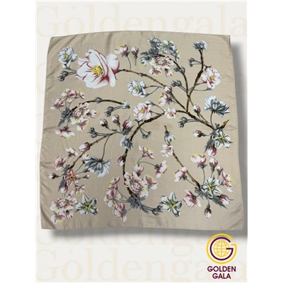 Платок утепленный "Цветы яблони" Арт 2025/04 (бежевый)