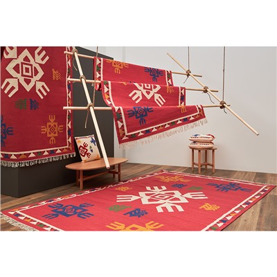 Ковер из шерсти по мотивам чувашских орнаментов из коллекции Cultural Heritage, 200х300 см