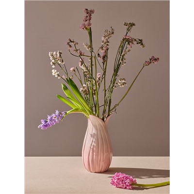 Ваза Petal нежно-розового цвета из коллекции Blossom, 26 см