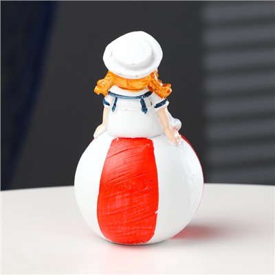 Фигурка «Девочка-морячка на шаре», красный, 12 см