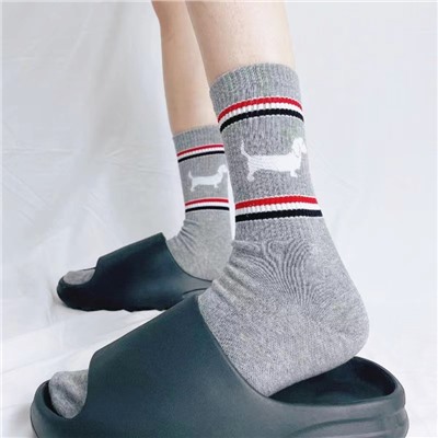 Tide, classic cartoon cotton knee socks for men and women, mid-length