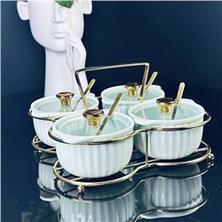 106-319 Набор из 4 баночек 150 мл для специй с ложками на подставке в под.уп.(х12)Фарфор