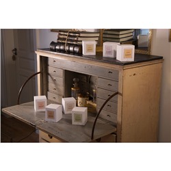 Свеча ароматическая The Olphactory, White Insignia, Musk Silhouette, 60 ч