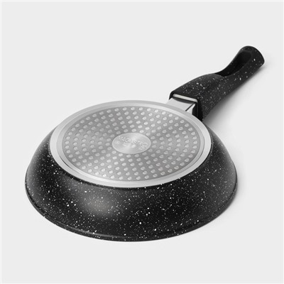 Сковорода Magistro Dark, d=20 см, съёмная ручка soft-touch, антипригарное покрытие, индукция, кованый алюминий, чёрная