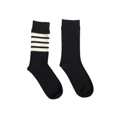 Japanese sports knee socks for men and women, mid-length, European style