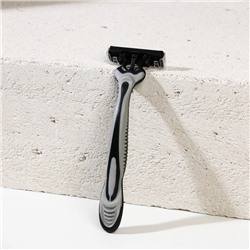 Подарочный набор косметики «Ты №1!», гель для душа 250 мл, гель для бритья 110 мл, бритва, HARD LINE