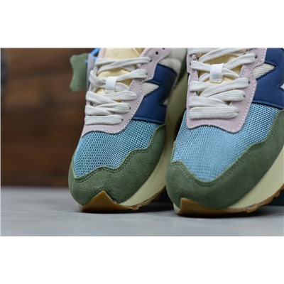 New Balance cl runner TM из натуральной замши и нейлона