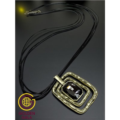 Кулон на кожаном шнурке "Женская грация" Арт КШ2130/08