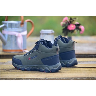 Зимняя Колямбия из комбинированных материалов