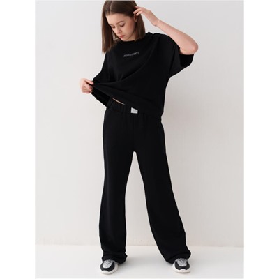 Комплект для девочки: футболка, брюки