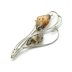 Брошь из агата мохового в посеребрении 70*32мм.